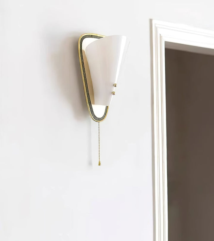 Triangular Wall Lamp