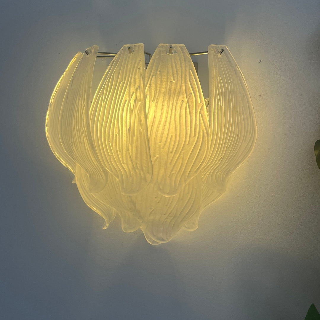Tuliva Wall Lamp