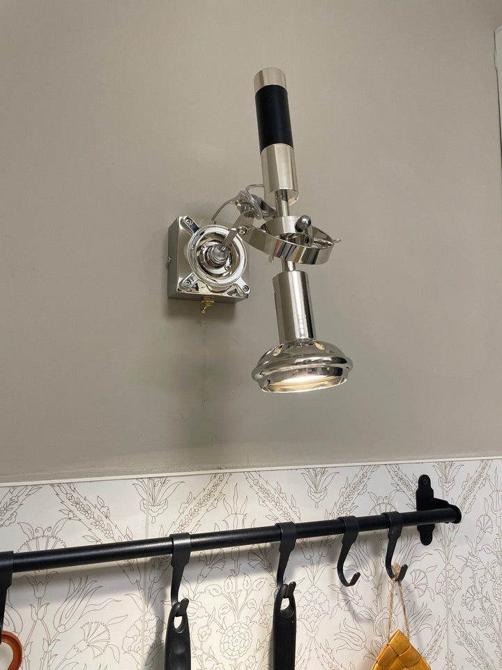 Urban Edge Wall Lamp