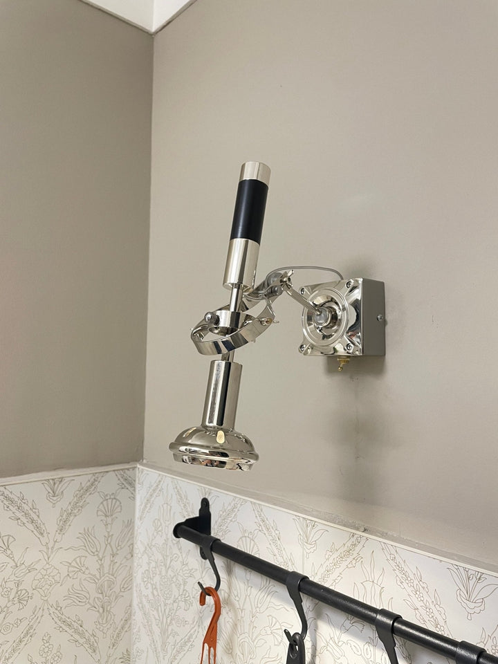 Urban Edge Wall Lamp
