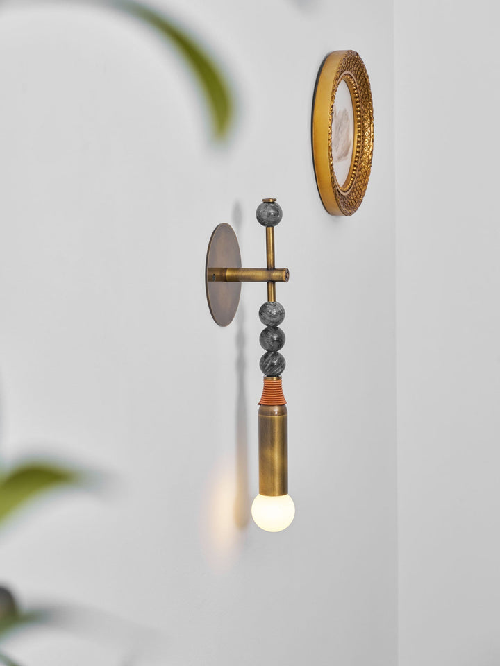 Toam Wall Lamp
