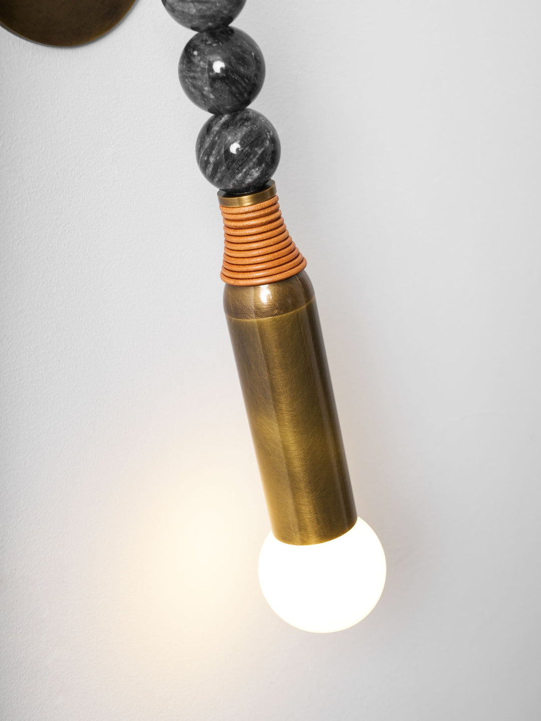 Toam Wall Lamp