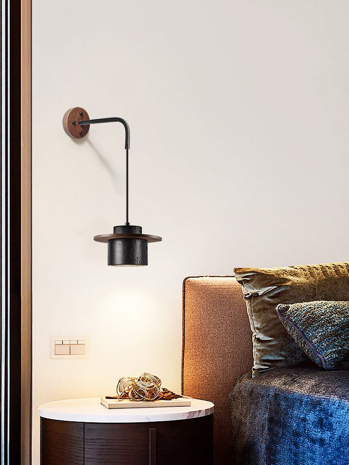 Vulna Wall Light