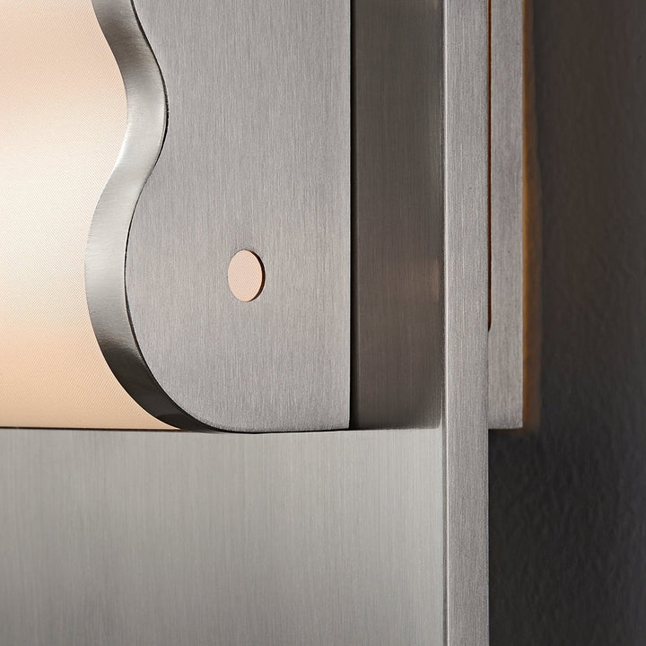 Wavelet Wall Lamp